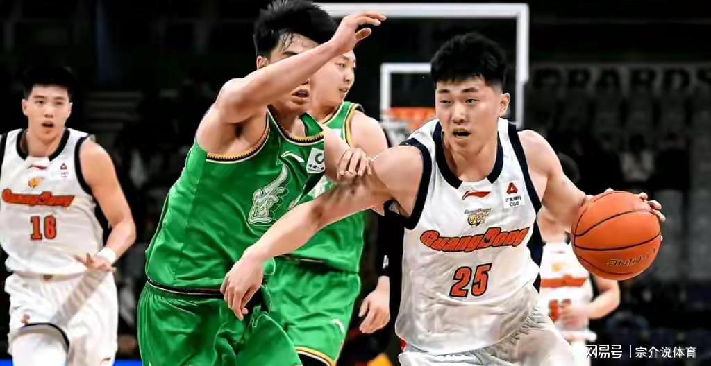 开云APP下载-CBA排名变天，张镇麟带队第一，辽篮惨败没戏，混子球队13败